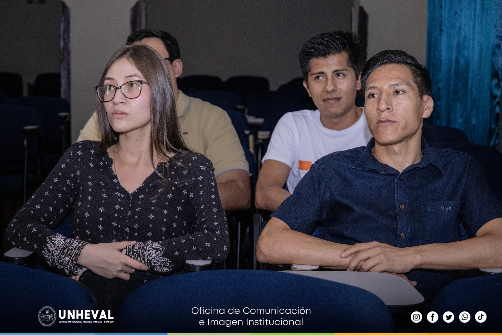 Taller de teatro de la UNHEVAL cautiva con una puesta en escena inolvidable