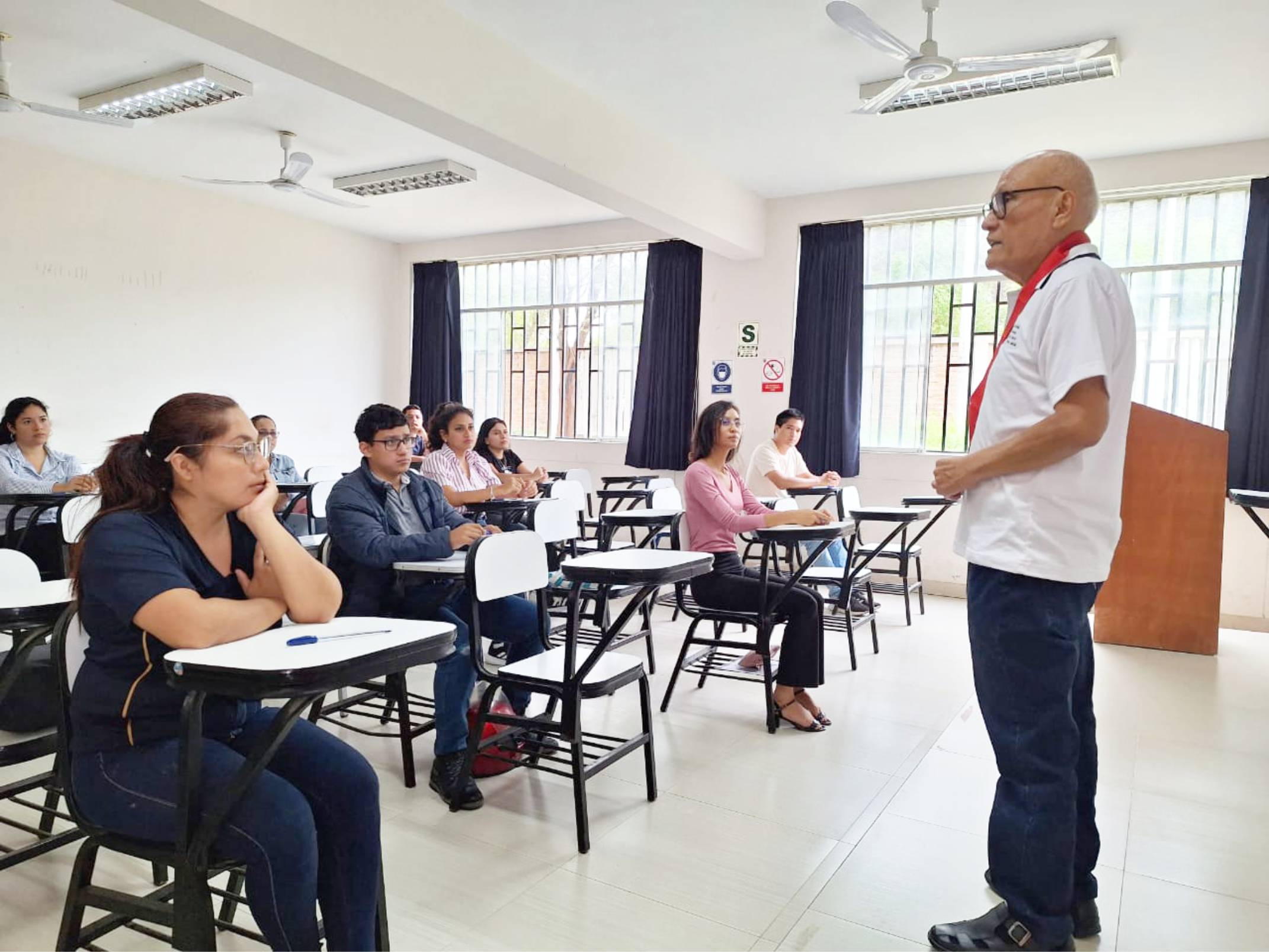 Postulantes de convocatoria CAS rindieron examen de conocimientos