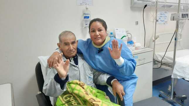 Médicos del IREN Centro reconstruyen vejiga de hombre de 79 años con parte del intestino delgado