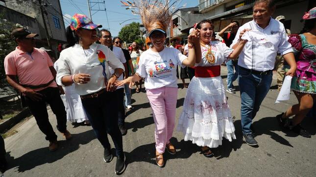 Iquitos: Ministra de Cultura inauguró el Festival Bicentenario que une a las 25 regiones