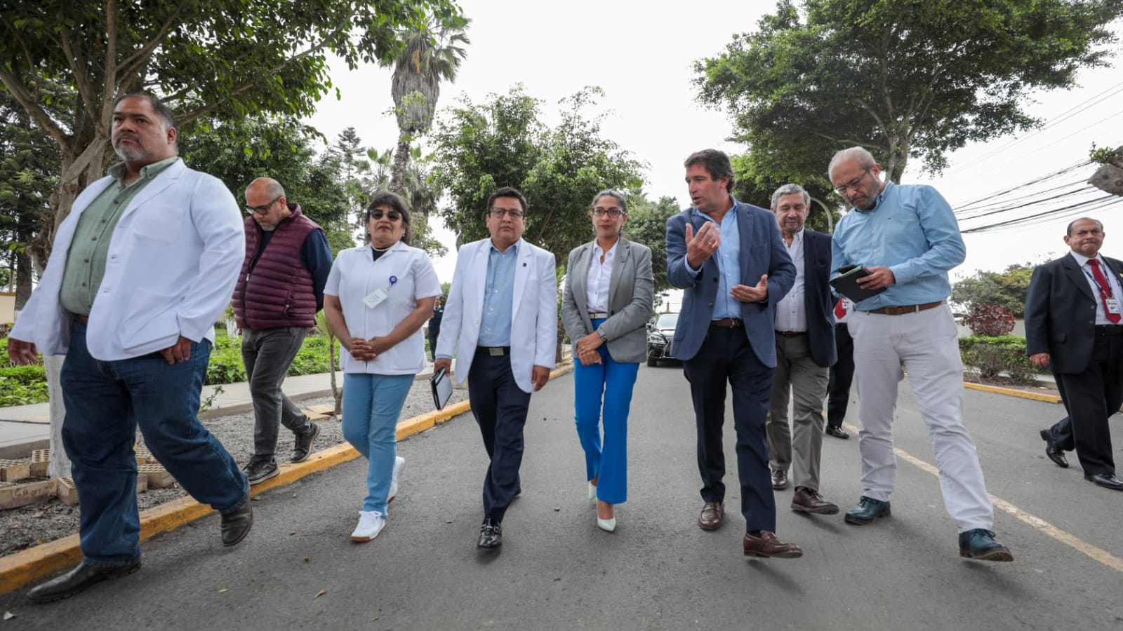 Minsa y Mincul inician coordinaciones para mejorar la infraestructura del Hospital Larco Herrera