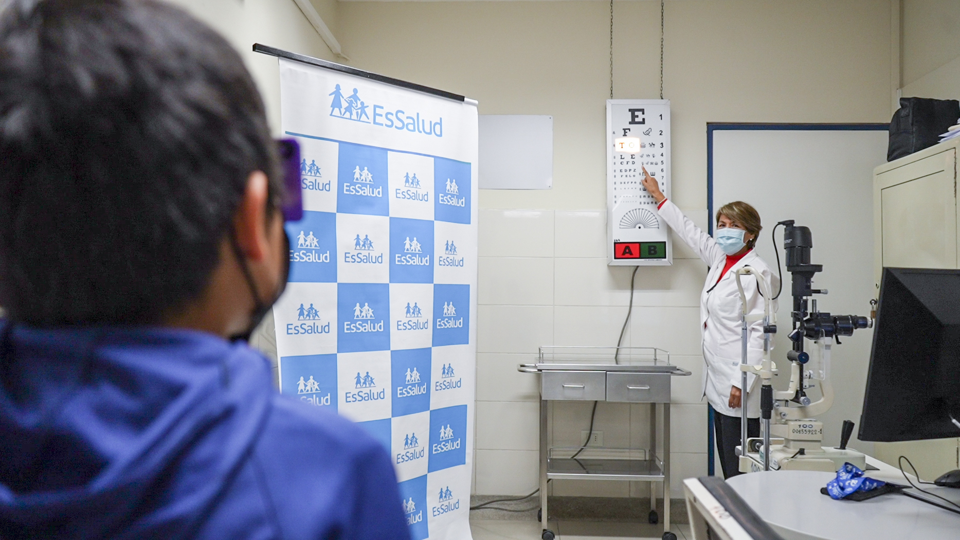 EsSalud advierte casos de niños con cáncer ocular