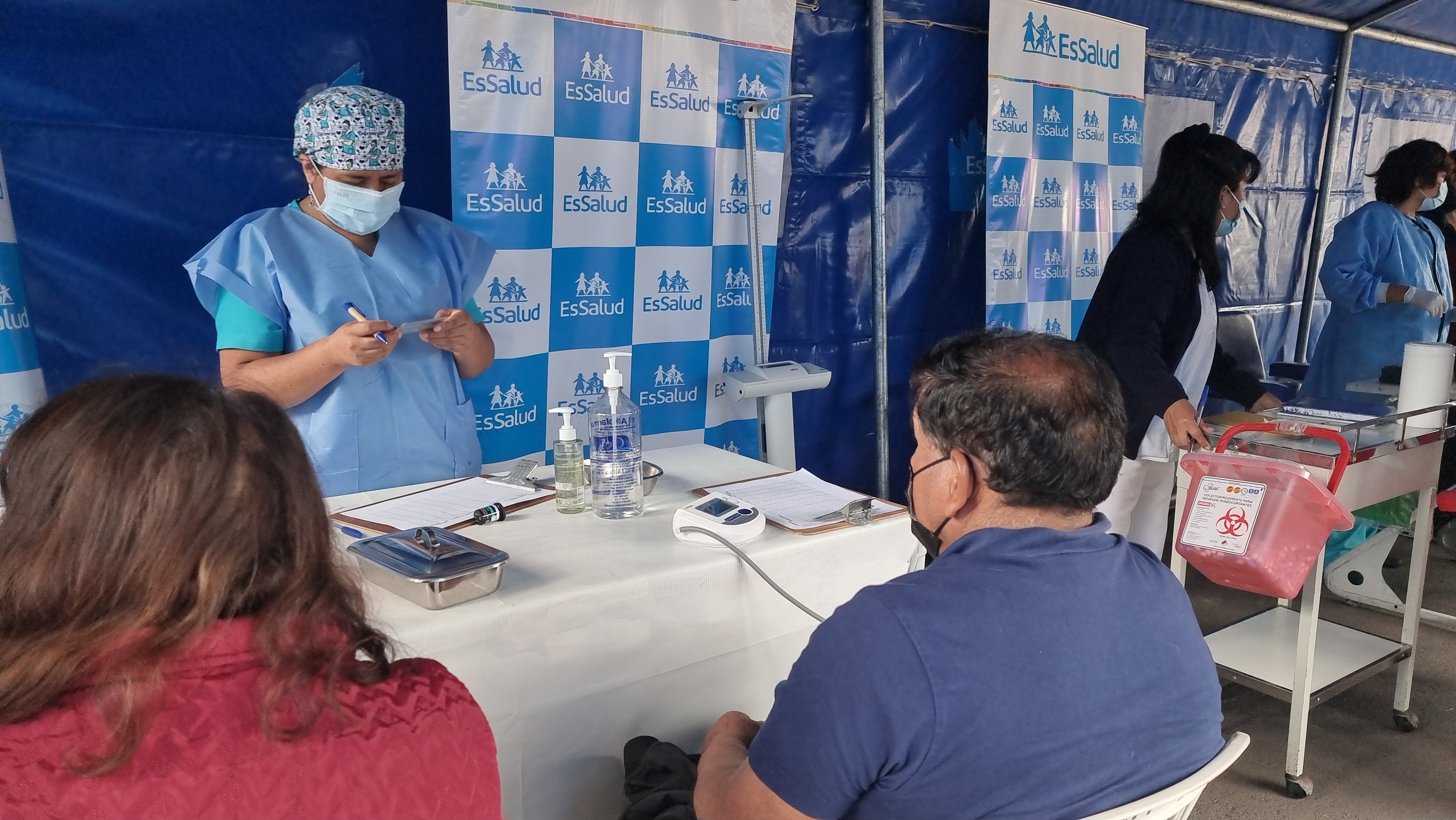 Essalud Grau realiza campaña preventiva de diabetes en adultos mayores