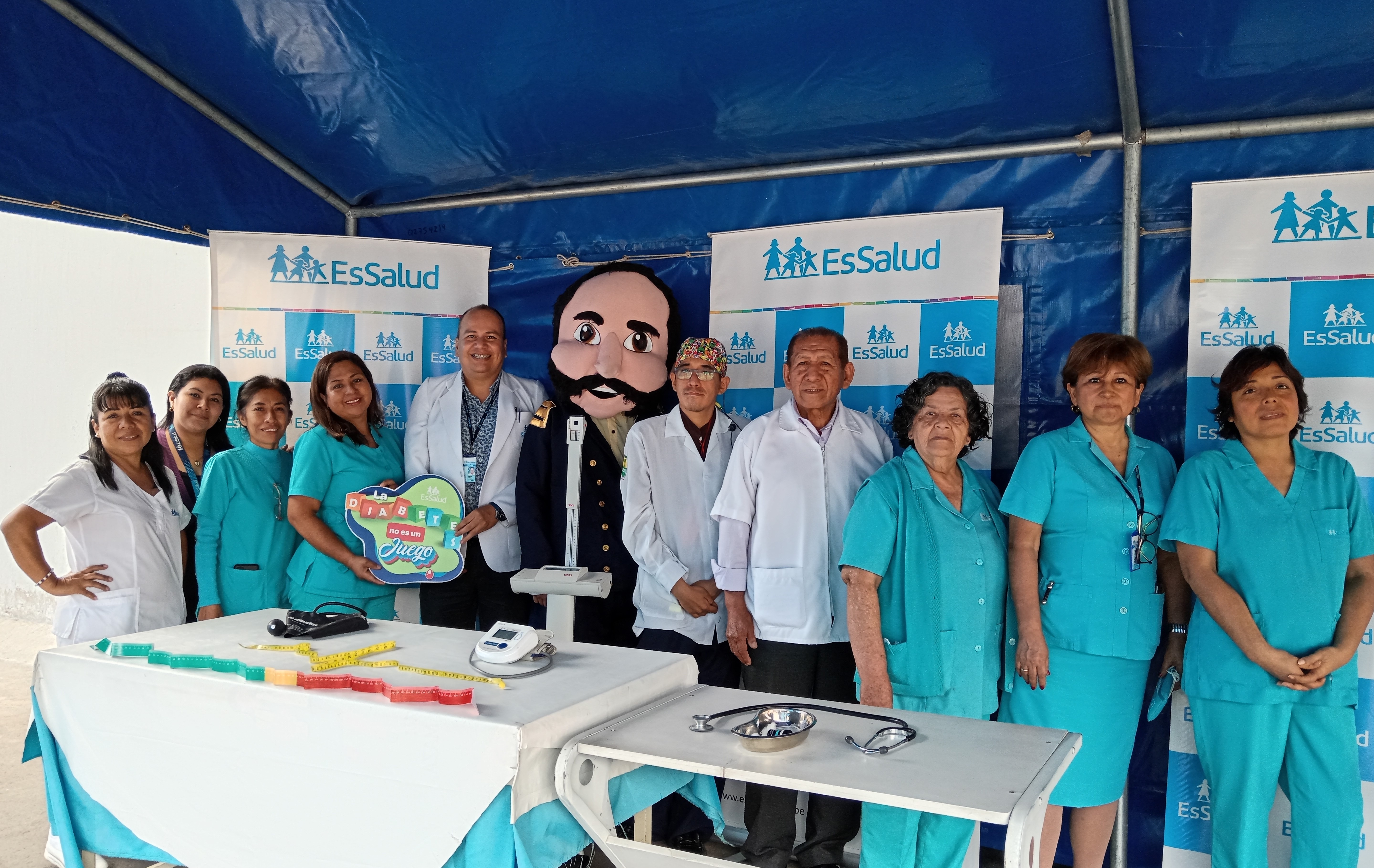 Essalud Grau realiza campaña preventiva de diabetes en adultos mayores