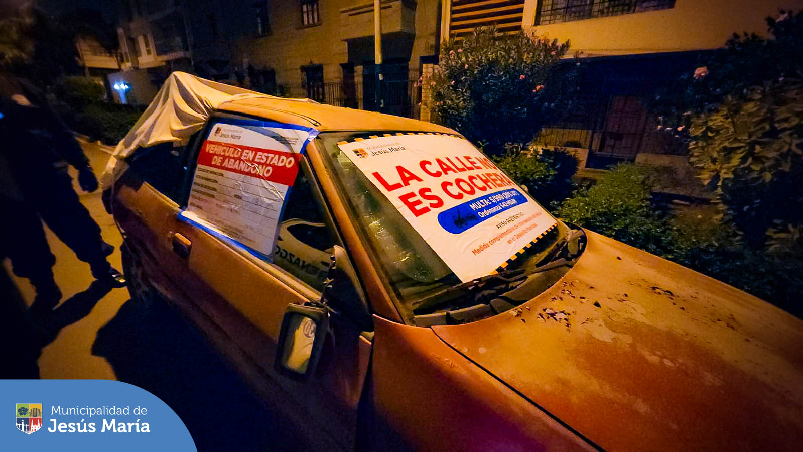 💪 Continuamos en la lucha para que nuestras calles no sean utilizadas como estacionamientos particulares ni de vehículos de carga. Compartimos las imágenes del megaoperativo realizado en diversos puntos de Cuba, Huamachuco, Huiracocha, Arnaldo Marquez, Hermilio Valdizan, Octavio Bernal, Horacio Urteaga, San Felipe, Brasil y Canterac.
☝️ Exhortamos a los propietarios a retirarlos en el breve plazo, respetando las ordenanzas vigentes.