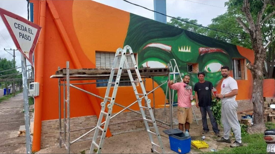 Embajada del Perú en Uruguay promueve el arte peruano con mural artístico en el museo de San Gregorio de Polanco