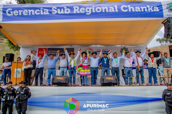 Gobernador de Apurímac y Ministra de Agricultura inauguran megaproyecto de riego en Pacucha, Andahuaylas