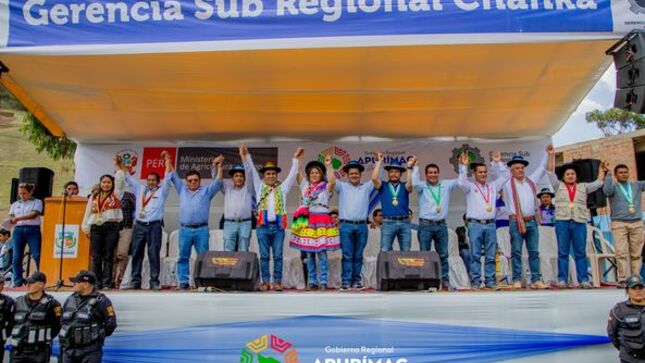  Gobernador de Apurímac y Ministra de Agricultura inauguran megaproyecto de riego en Pacucha, Andahuaylas