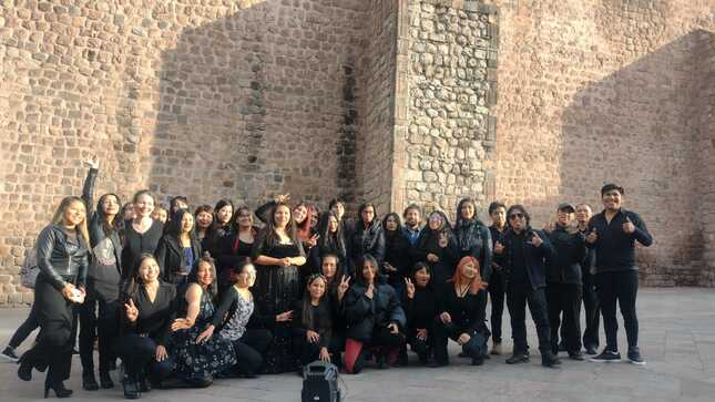 Jovenes de Cusco y Calca