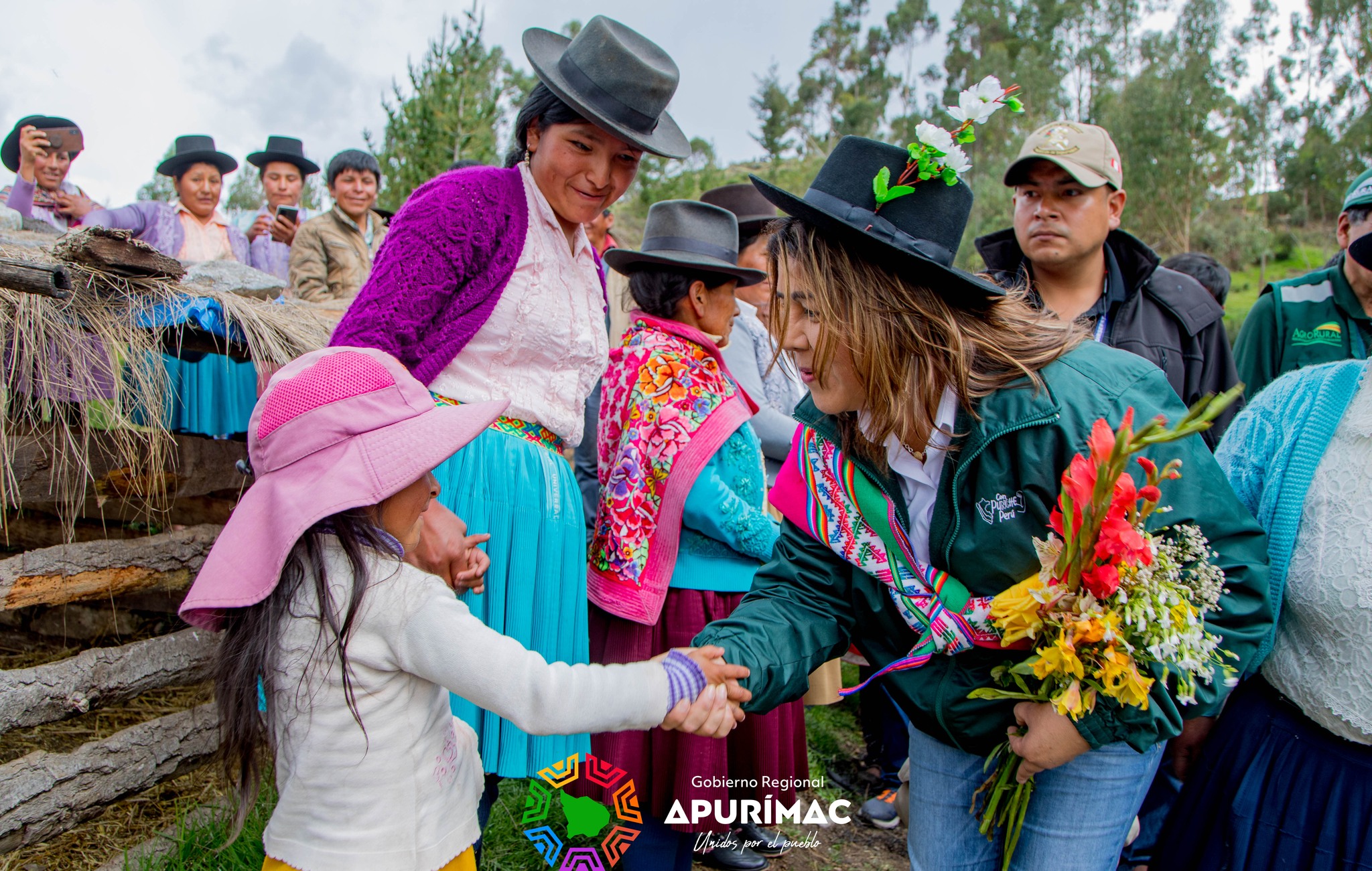 Ministra de Agricultura y Gobernador Regional inauguraron red de fitotoldos familiares