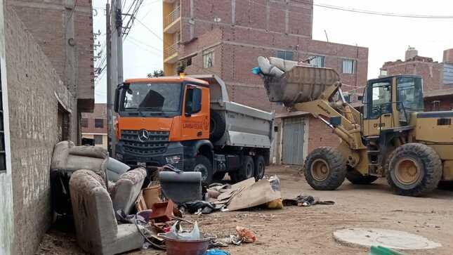 MPCH realiza campaña Limpia Techos como prevención ante pronóstico de lluvias