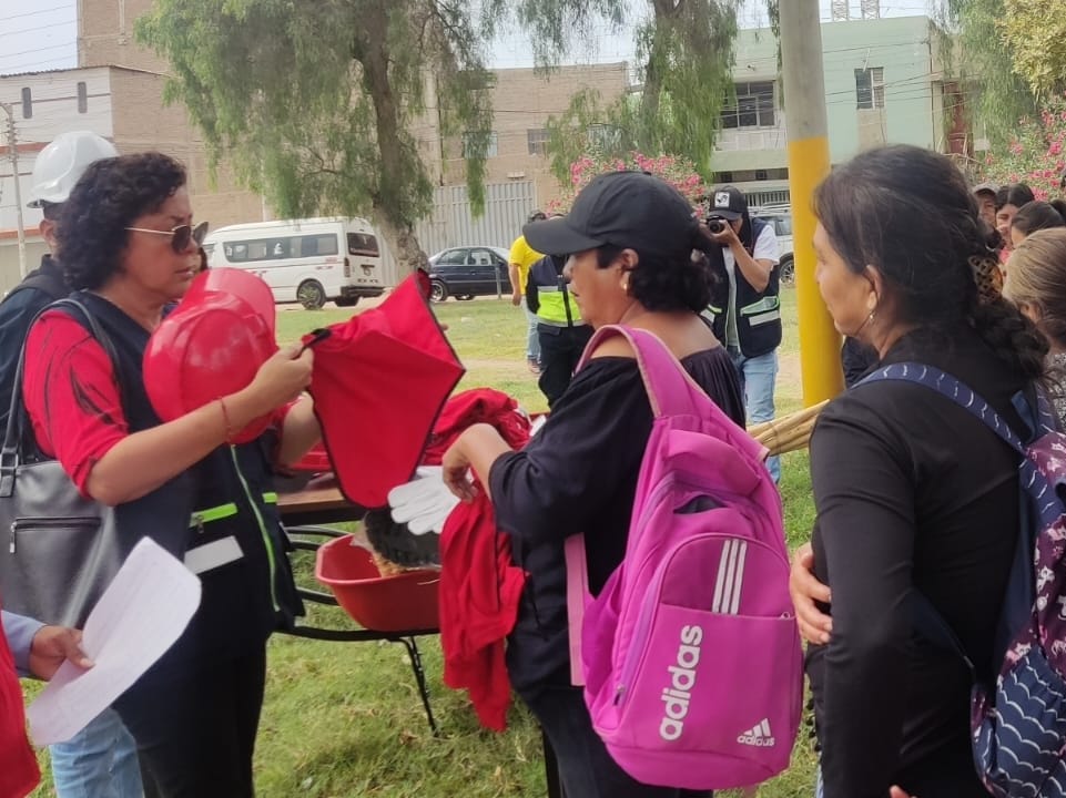 MPCH inicia acondicionamiento de la Av. Leguía