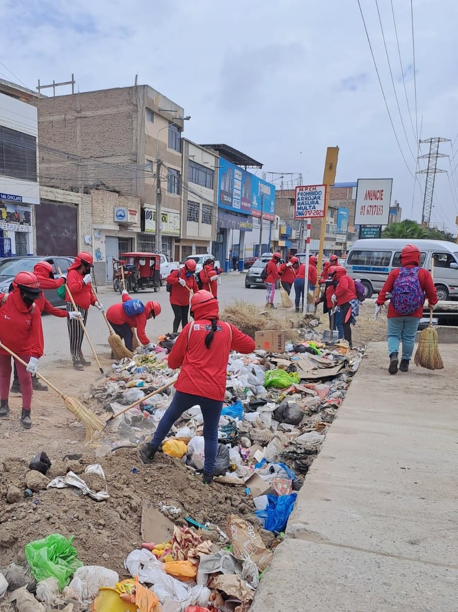 MPCH inicia acondicionamiento de la Av. Leguía
