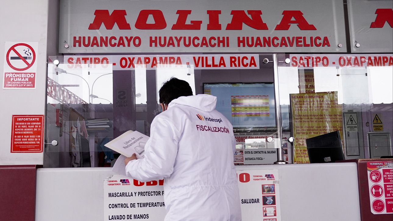 El Indecopi sanciona a Transportes Molina con 450 UIT por poner en riesgo la seguridad de sus pasajeros