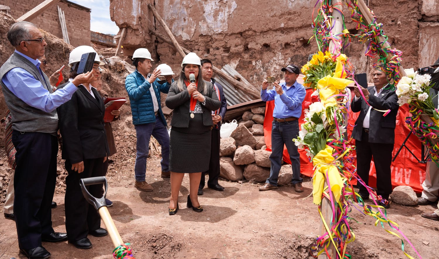 Academia Mayor de la Lengua Quechua celebra su Septuagésimo Aniversario de fundación