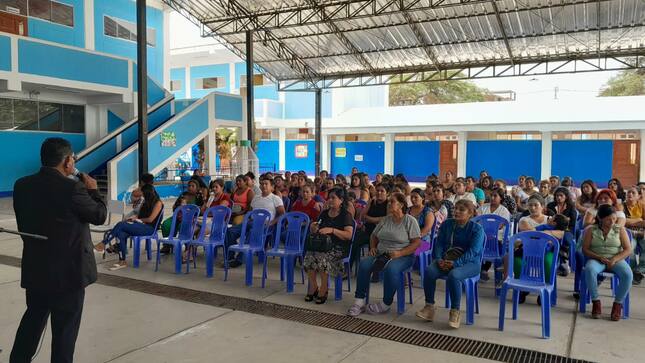 Más de 90 Padres Asisten al Exitoso Taller "AMOR Y DISCIPLINA EN EL HOGAR" 