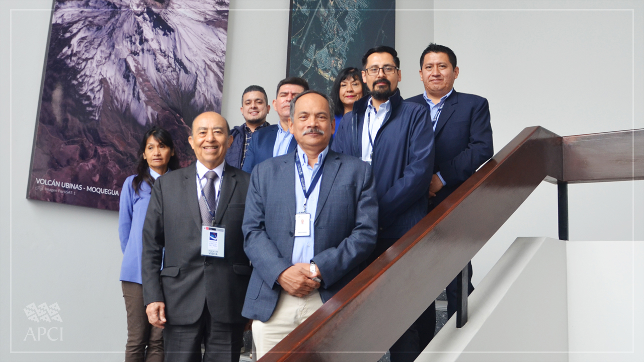 Perú y Colombia intercambian experiencias en tecnologías geoespaciales