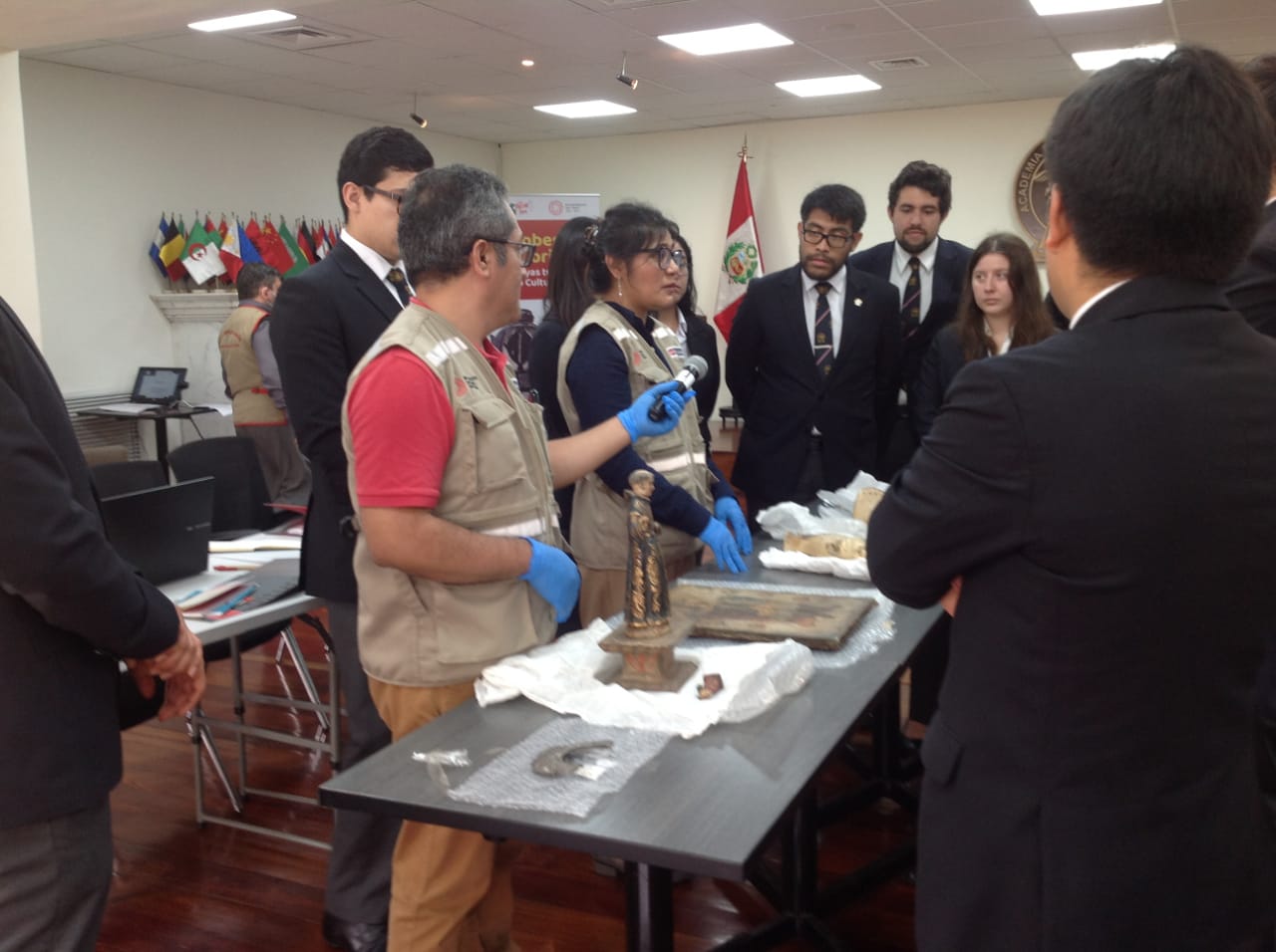 Ministerio de Cultura capacitó a alumnos de la Academia Diplomática del Perú en materia de lucha contra tráfico ilícito de bienes culturales
