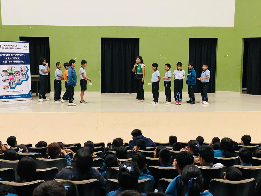En el marco de seguir fomentando el cuidado de nuestro medio ambiente y por ende el cuidado de nuestro planeta, la Municipalidad Provincial de Huaral desarrolló una nueva edición del “Ecocine”