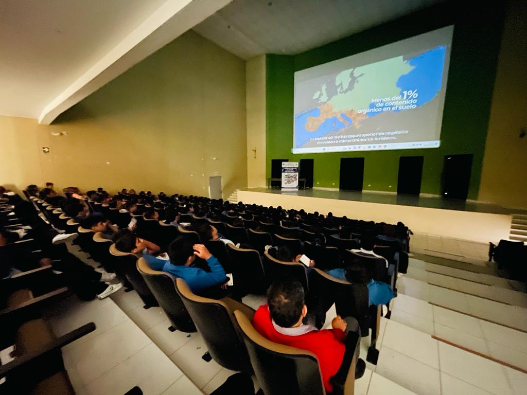En el marco de seguir fomentando el cuidado de nuestro medio ambiente y por ende el cuidado de nuestro planeta, la Municipalidad Provincial de Huaral desarrolló una nueva edición del “Ecocine”