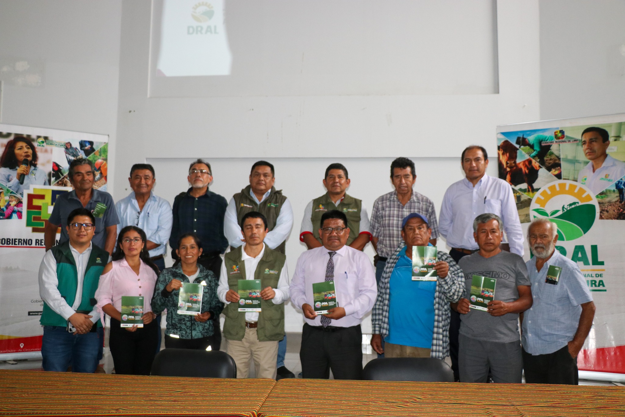 ALCALDE JUAN REAÑO ANTÚNEZ PARTICIPA DE MESA DE TRABAJO CON EL PROPÓSITO DE IMPLEMENTAR PROYECTO PILOTO DE MONITOREO EN TIEMPO REAL SIEMBRA Y COSECHA DE PRODUCTOS AGRARIOS