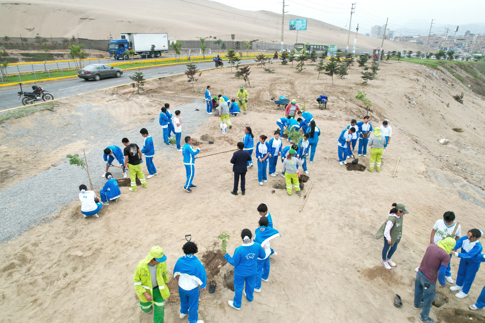 Actividad central se dió conmemorando el 'Día del Árbol' 