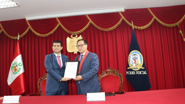 Ceremonia de entrega de resolución de la SBN a la Corte Superior de Justicia de Lima Sur