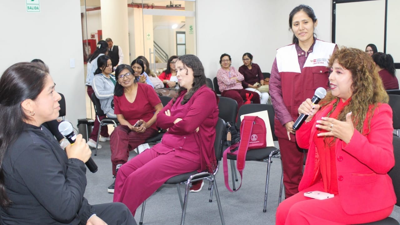 Más de 90 obstetras de Lima norte fueron capacitadas para prevenir y atender casos de violencia contra la mujer