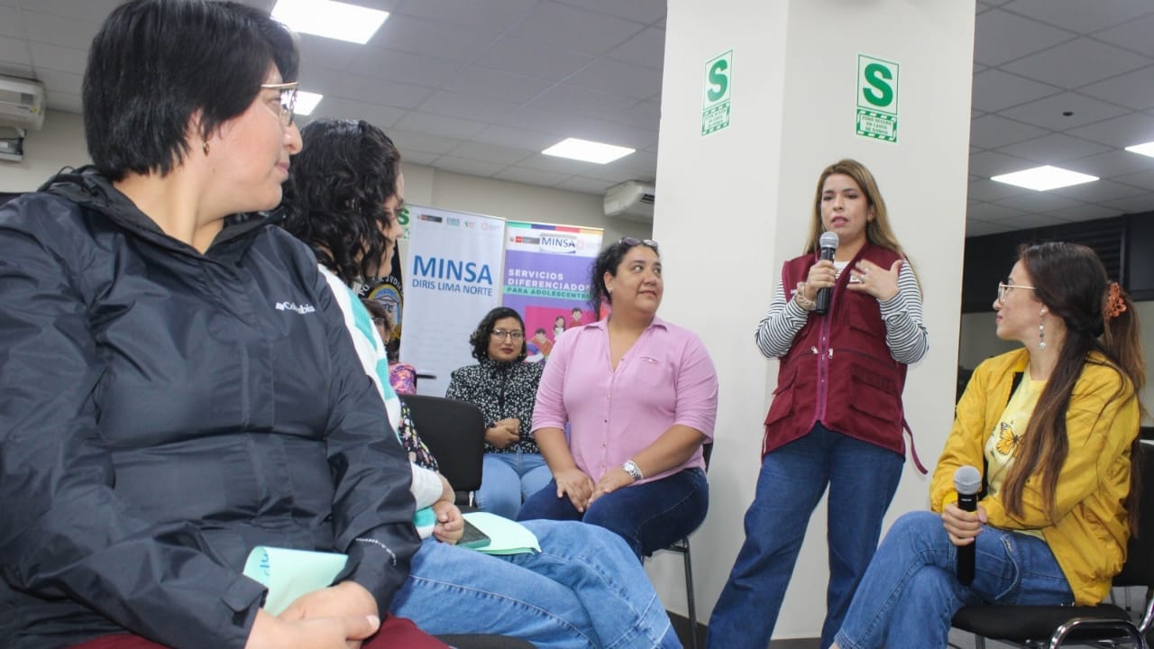 Más de 90 obstetras de Lima norte fueron capacitadas para prevenir y atender casos de violencia contra la mujer
