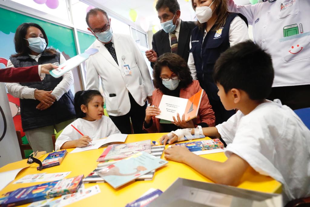 Ministra de Cultura presentó el servicio “Lectura que cura”