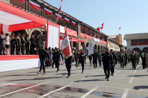 Municipalidad Distrital de Andrés Avelino Cáceres Dorregaray participo en el desfile por los 202 años de Independencia