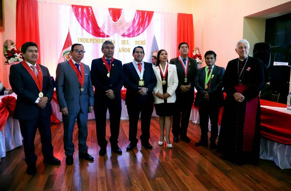 Alcalde de Andrés Avelino Cáceres Dorregaray, participo en la Sesion Solemne por los 202 aniversario de la Independencia del Perú