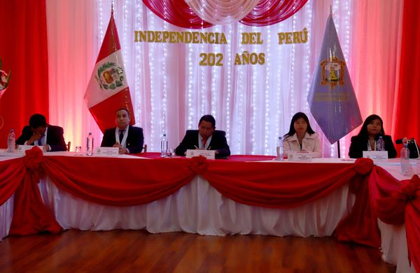Alcalde de Andrés Avelino Cáceres Dorregaray, participo en la Sesion Solemne por los 202 aniversario de la Independencia del Perú