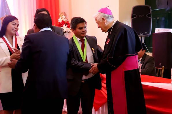 Alcalde de Andrés Avelino Cáceres Dorregaray, participo en la Sesion Solemne por los 202 aniversario de la Independencia del Perú