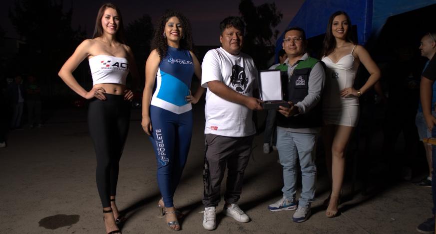 Más de 60 autos participaron del EXPOTUNING MOQUEGUA, emocionando a los amantes de este deporte que asistieron en gran cantidad, además de población que vivió una experiencia diferente en el marco del 482 aniversario de la ciudad.