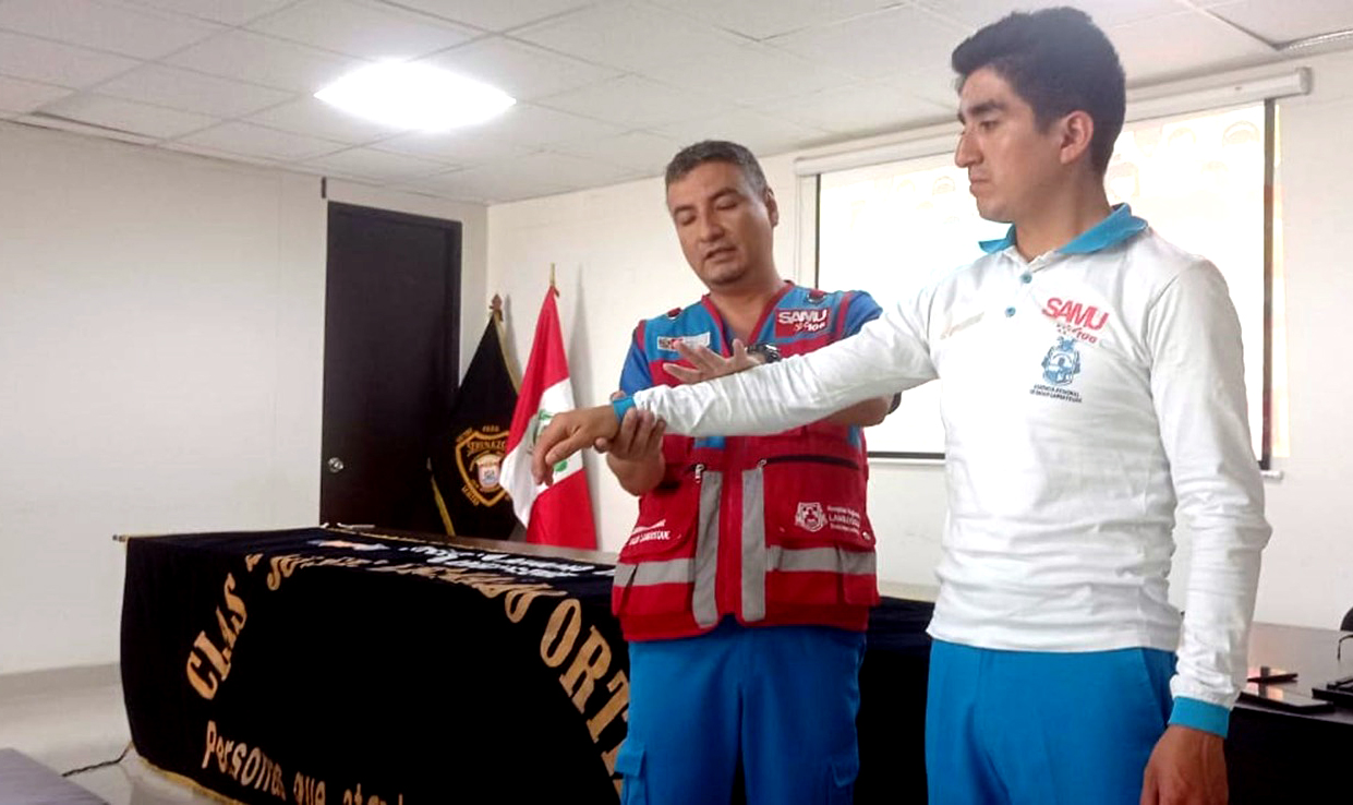 SAMU fortalece capacidades en primeros auxilios a cuidadores de niños de CUNA MÁS