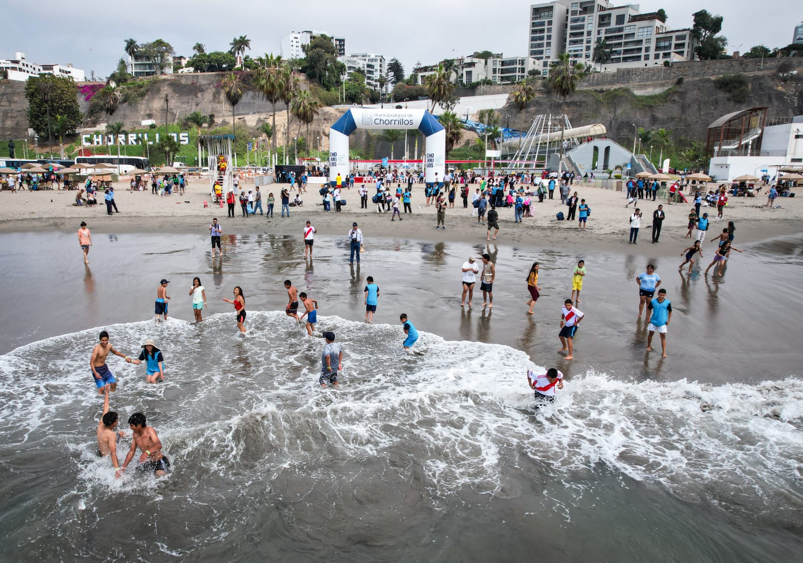 Más de 400 niños, jóvenes y adultos conocieron el mar por primera vez