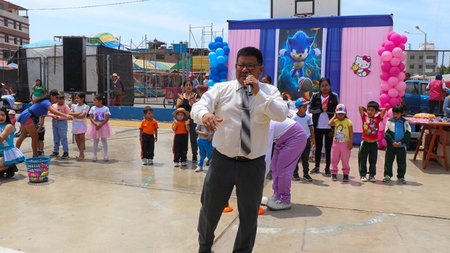 NIÑOS DISFRUTAN DE EMOTIVO SHOW INFANTIL POR EL 203° ANIVERSARIO DEL PRIMER GRITO DE LIBERTAD EN HUAURA Y DÍA DE LOS DERECHOS DEL NIÑO