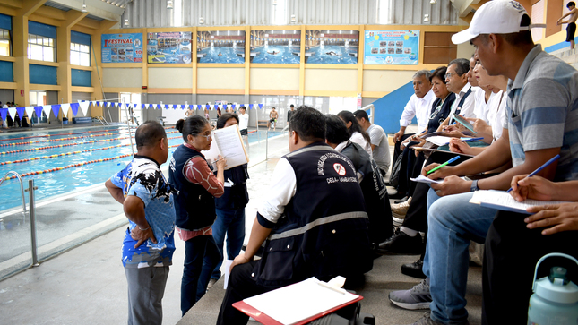 Geresa capacita a 30 inspectores para vigilar las piscinas de Lambayeque