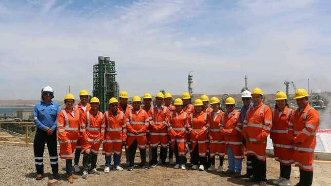 Estudiantes de UNP visitan refinería de Talara para conocer procesos industriales