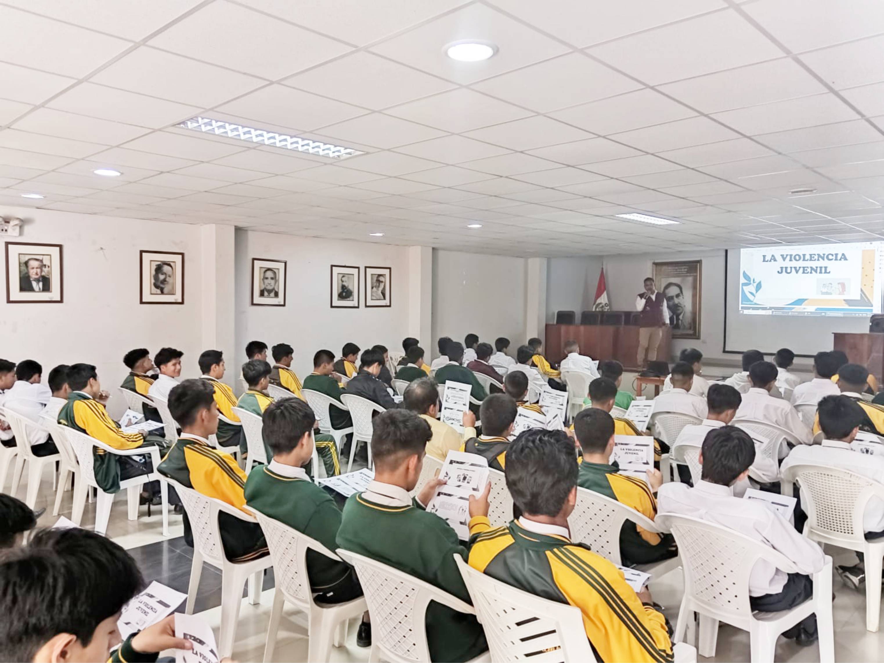 Huancabamba: Capacitan a jóvenes para prevenir actos de violencia