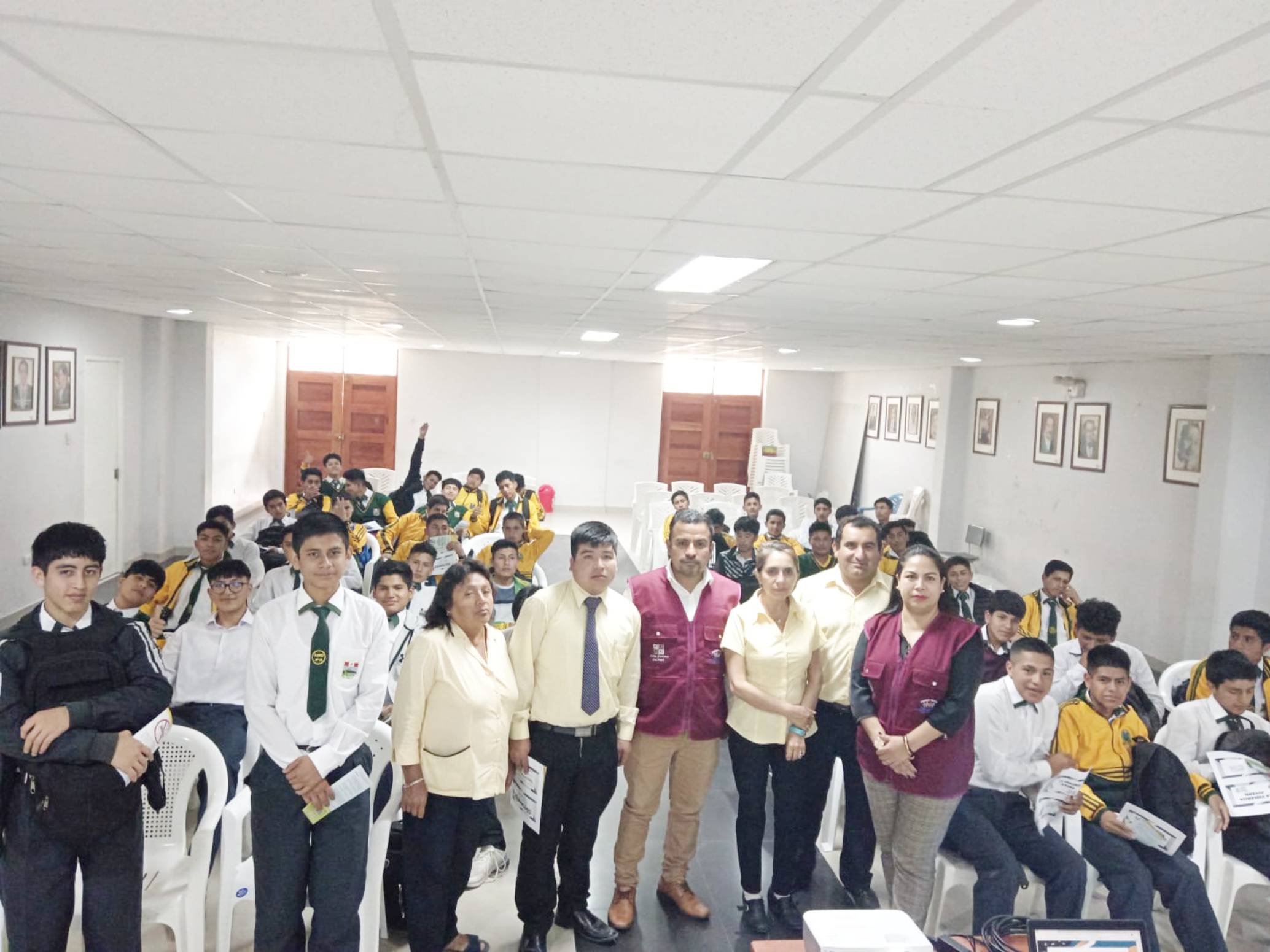 Huancabamba: Capacitan a jóvenes para prevenir actos de violencia