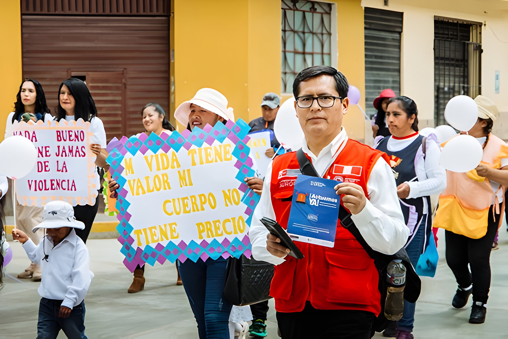 Marcha de Sensibilización por el Día Internacional de la No Violencia Contra la Mujer.