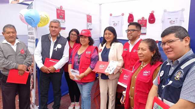 Alcalde Fernando Cárdenas y congresista Nieves Limachi inauguraron la III Campaña Multisectorial Descentralizada "Juntos por la Infancia"