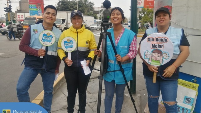 ✋🏼 ¡Jesús María le dice NO a la contaminación sonora! 🔕

Continuamos con la campaña 🔇¡Sin Ruido Mejor!🔇 en diferentes puntos vulnerables de nuestro distrito. Esta iniciativa tiene el objetivo de concientizar a los conductores acerca del uso indebido de las bocinas, reducir la contaminación sonora y proteger tu salud.
