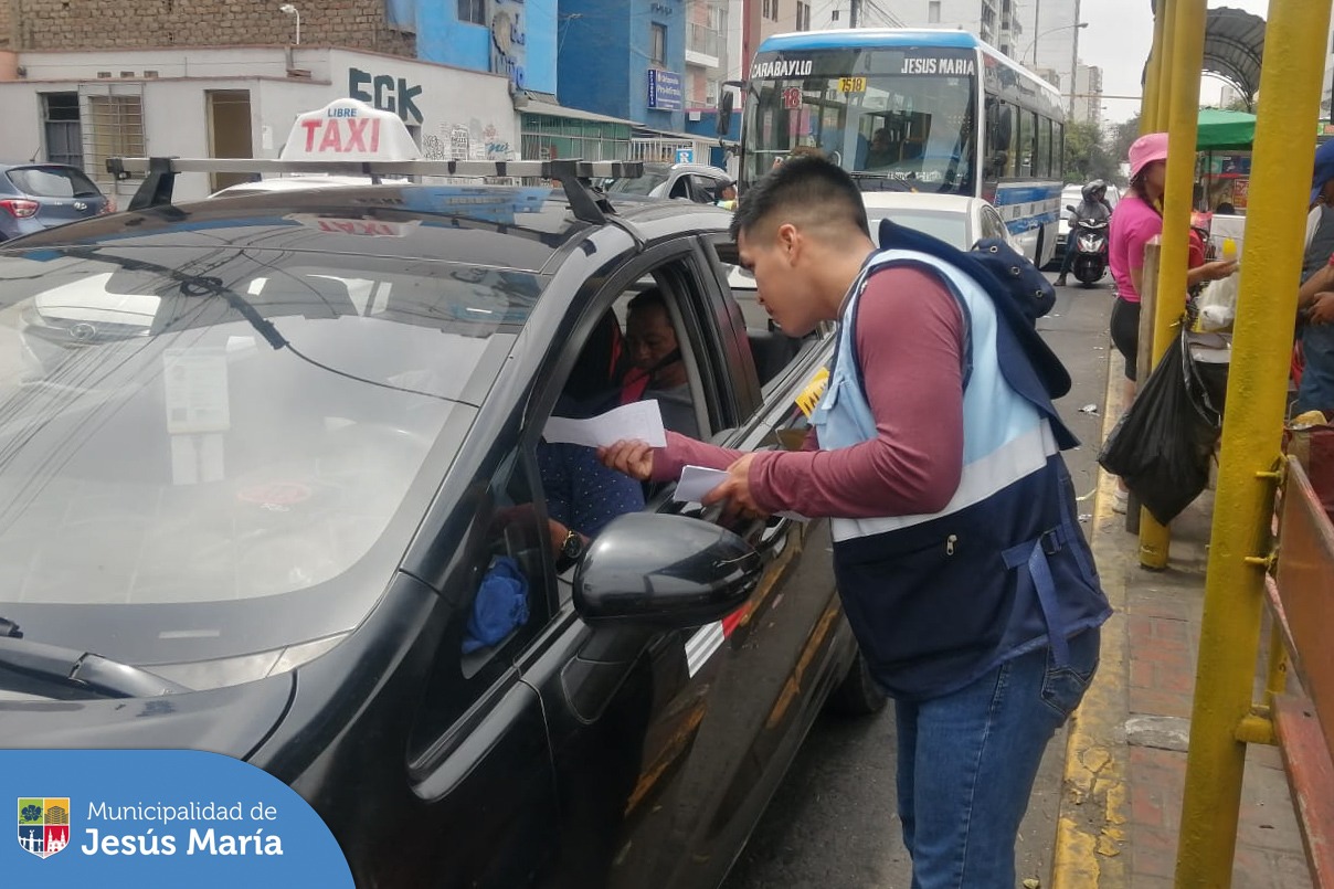 ✋🏼 ¡Jesús María le dice NO a la contaminación sonora! 🔕
Continuamos con la campaña 🔇¡Sin Ruido Mejor!🔇 en diferentes puntos vulnerables de nuestro distrito. Esta iniciativa tiene el objetivo de concientizar a los conductores acerca del uso indebido de las bocinas, reducir la contaminación sonora y proteger tu salud.