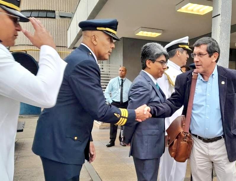 Ministro Chavez Cresta participará en Diálogo Sudamericano de ministros de Defensa y Relaciones Exteriores