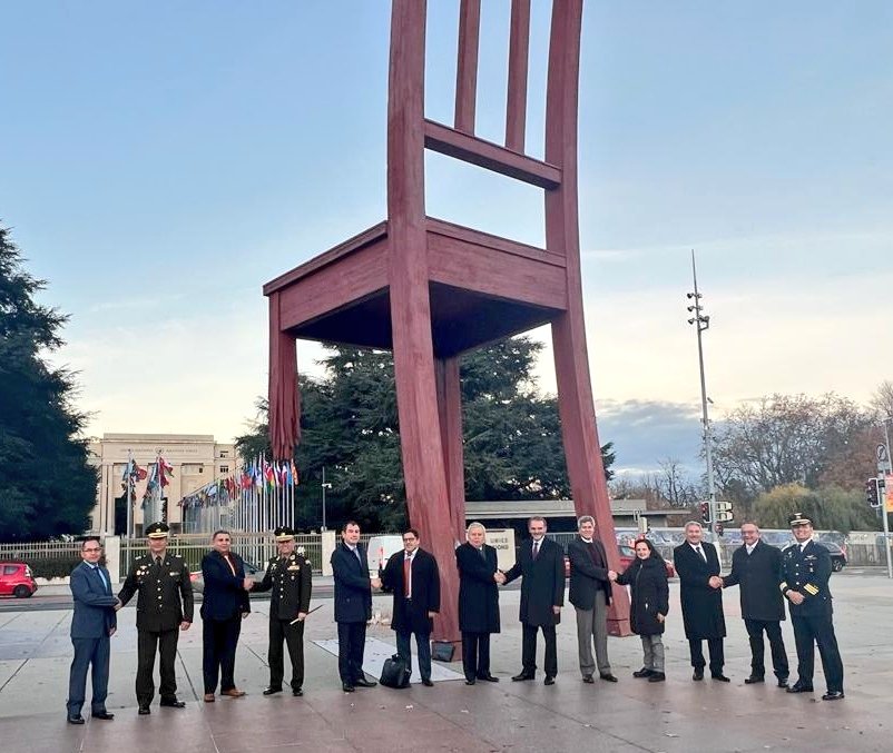 Ministro de Defensa propone trabajo articulado entre países sudamericanos para enfrentar emergencias por desastres naturales