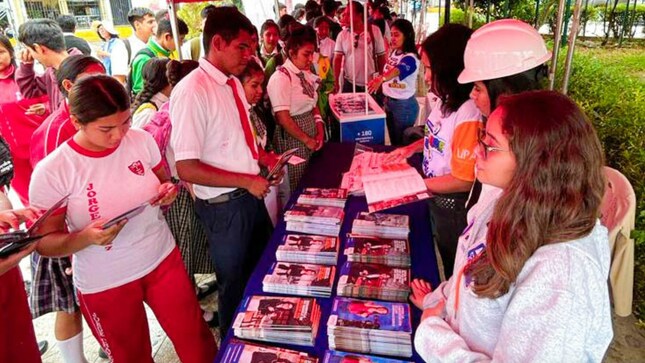 DRTPE Piura tuvo éxito en la organización de la Feria Vocacional "Orientando tu Futuro" en Tambogrande 