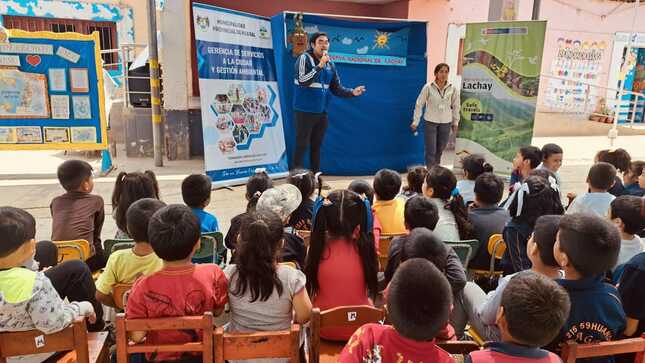 Con show de títeres la MPH y la Reserva Nacional de Lachay inculcaron el cuidado del medio ambiente en escolares